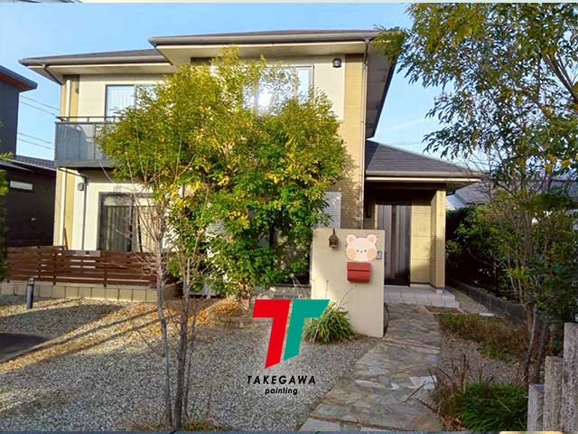 ツートンからツートンへ。色替えだけでここまで変わる外壁塗装【松阪市 F様邸】Before