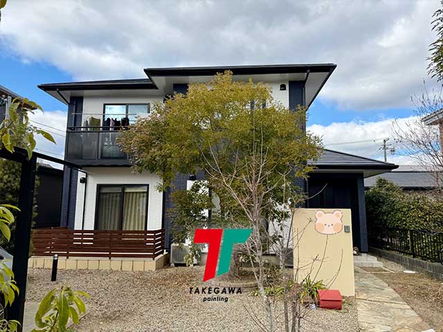 ツートンからツートンへ。色替えだけでここまで変わる外壁塗装【松阪市 F様邸】after